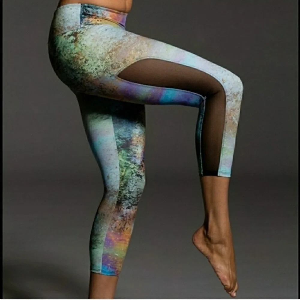 ONZIE Yellow Stone Crop Mesh Legging Size …